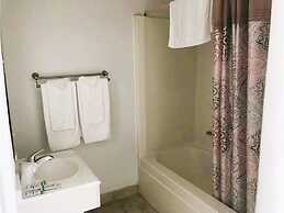 Royal Gateway Motel By OYO