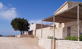 Little Beach Cottage