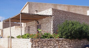 Little Beach Cottage