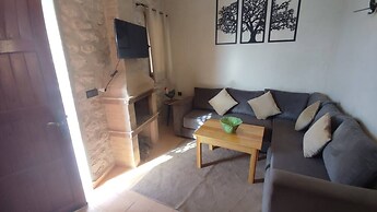 Little Beach Cottage