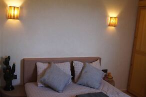 Little Beach Cottage