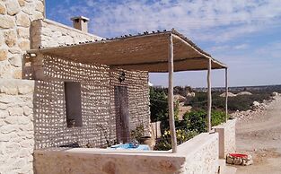 Little Beach Cottage