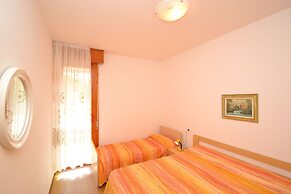 Luminous Apartment Just Next to the Beach