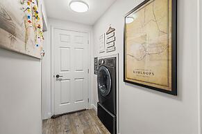 Rayleigh River Retreat - Garden Oasis