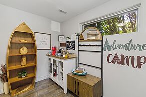 Rayleigh River Retreat - Garden Oasis