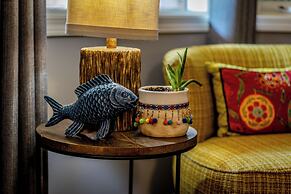 Rayleigh River Retreat - Garden Oasis