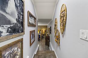 Rayleigh River Retreat - Garden Oasis