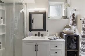 Rayleigh River Retreat - Garden Oasis