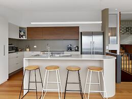 Spectacular Views - 2 Bedroom House