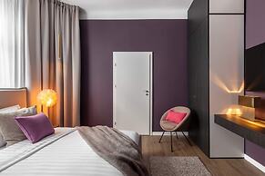 Flowers in Wonderland by HOLT