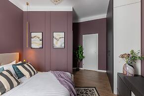 Flowers in Wonderland by HOLT