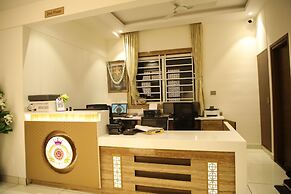 Rajathadri Royal Inn