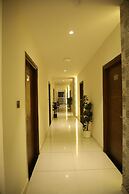 Rajathadri Royal Inn