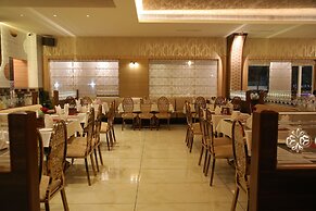 Rajathadri Royal Inn