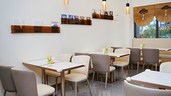 Serveyou Hotel - Free Airport Pickup Service & Free Canton Fair Shuttl