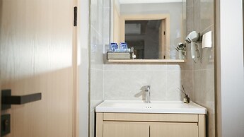 Serveyou Hotel - Free Airport Pickup Service & Free Canton Fair Shuttl