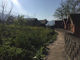 Tropical Riverside Homestay