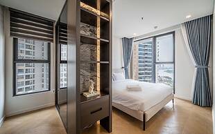 The LUMIERE Riverside Residence