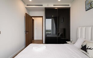 The LUMIERE Riverside Residence