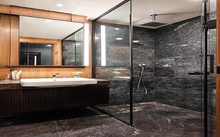 The LUMIERE Riverside Residence