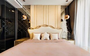 The LUMIERE Riverside Residence