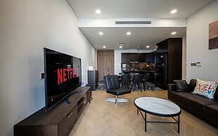 The LUMIERE Riverside Residence