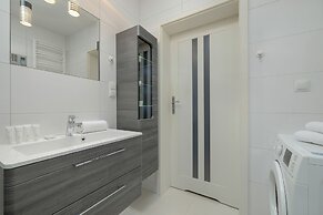 Apartment With Garden by Renters