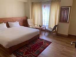 Hotel Khuruu Khuruu