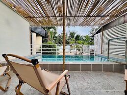 GAO Phala beachfront hostel & pool villa