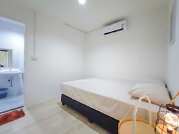 GAO Phala beachfront hostel & pool villa