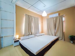 GAO Phala beachfront hostel & pool villa