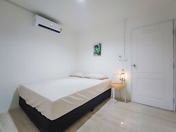 GAO Phala beachfront hostel & pool villa