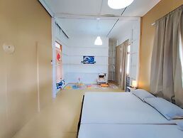 GAO Phala beachfront hostel & pool villa