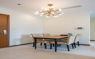 Vinhomes Riverside Luxury Condo