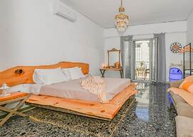 Sunny Palm Room Crete