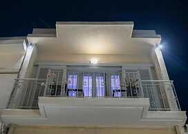 Sunny Palm Room Crete