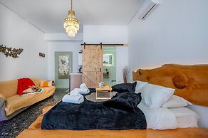 Sunny Palm Room Crete