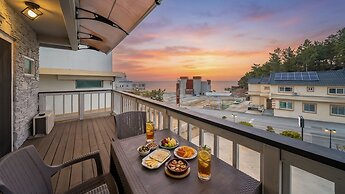 Goseong Araenmaru Pension