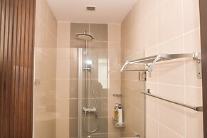 Comfy Studio UnitM OneMadison35