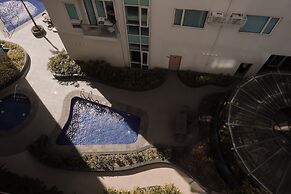 Comfy Studio UnitM OneMadison35