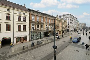 Green Apartment Piotrkowska by Renters