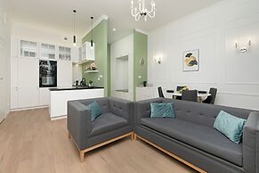 Green Apartment Piotrkowska by Renters