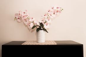 Comfy Studio UnitL OneMadison35