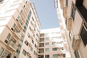 Comfy Studio UnitL OneMadison35