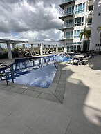 Comfy Studio UnitL OneMadison35