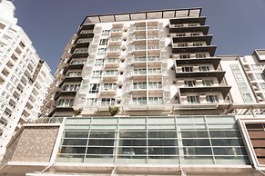 Comfy Studio UnitL OneMadison35