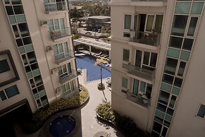 Comfy Studio UnitL OneMadison35