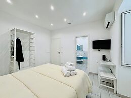 YourHome - Blue Marina Rooms