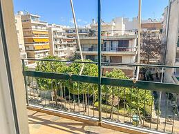 Alimos Sea View Family Apartment