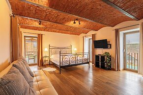 Natural Chalet Velbana Iza